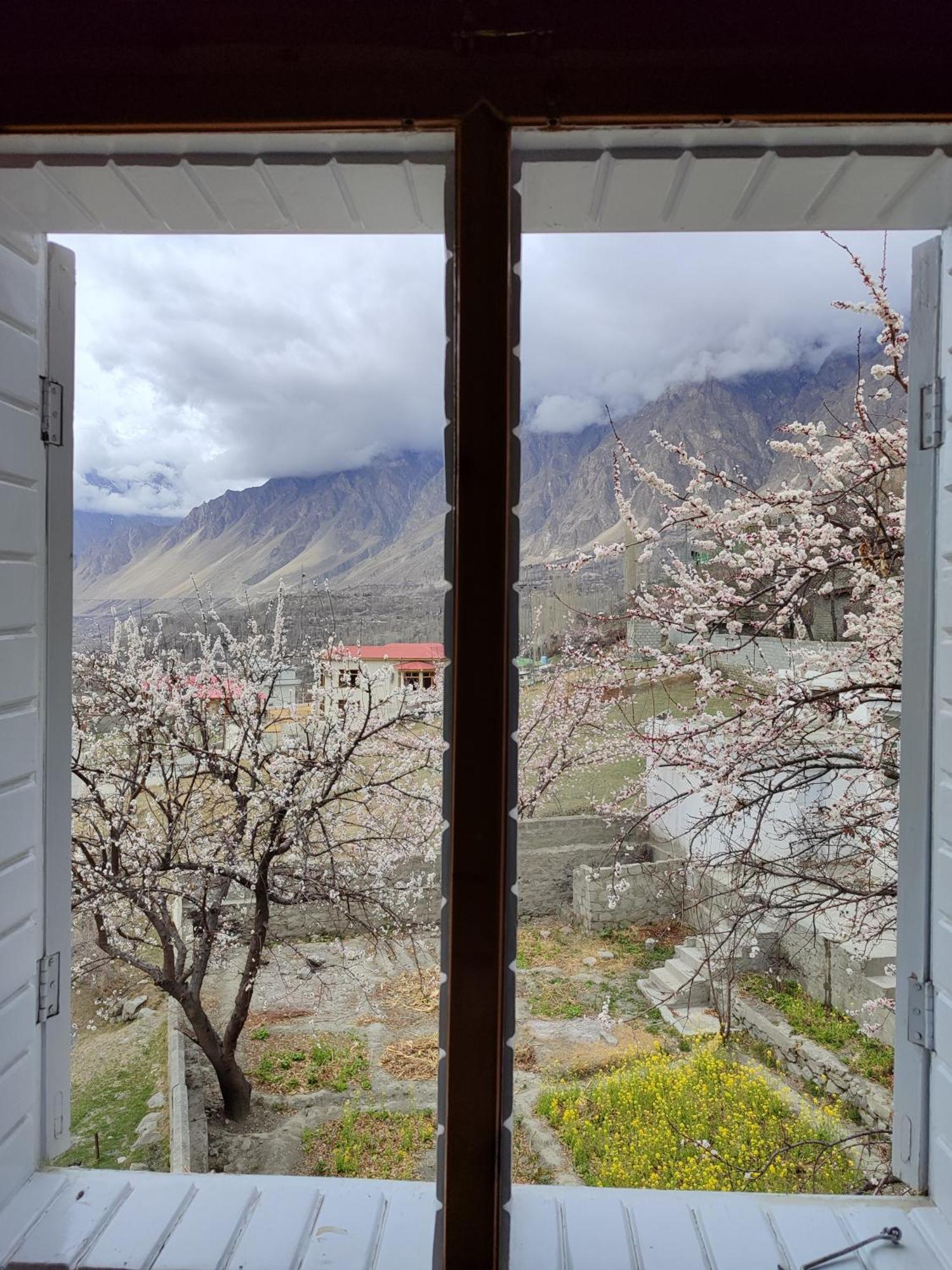 Hunza Lounge 호텔 Karimabad  외부 사진